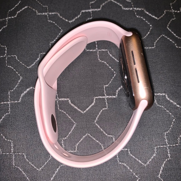 🛑SOLD🛑 Apple Watch series 4 40 mm GPS + Cellar - Picture 5 of 5